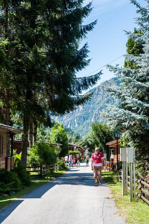 Villaggio Turistico Camping Cervino Antey-Saint-André Exteriör bild