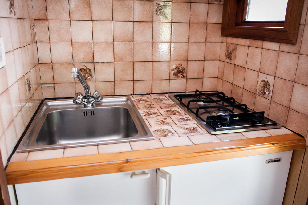 Villaggio Turistico Camping Cervino Antey-Saint-André Exteriör bild