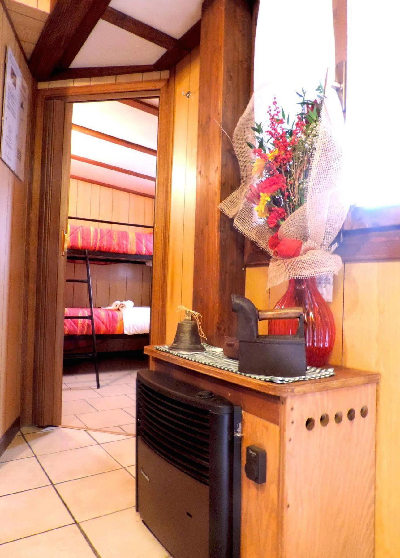 Villaggio Turistico Camping Cervino Antey-Saint-André Exteriör bild