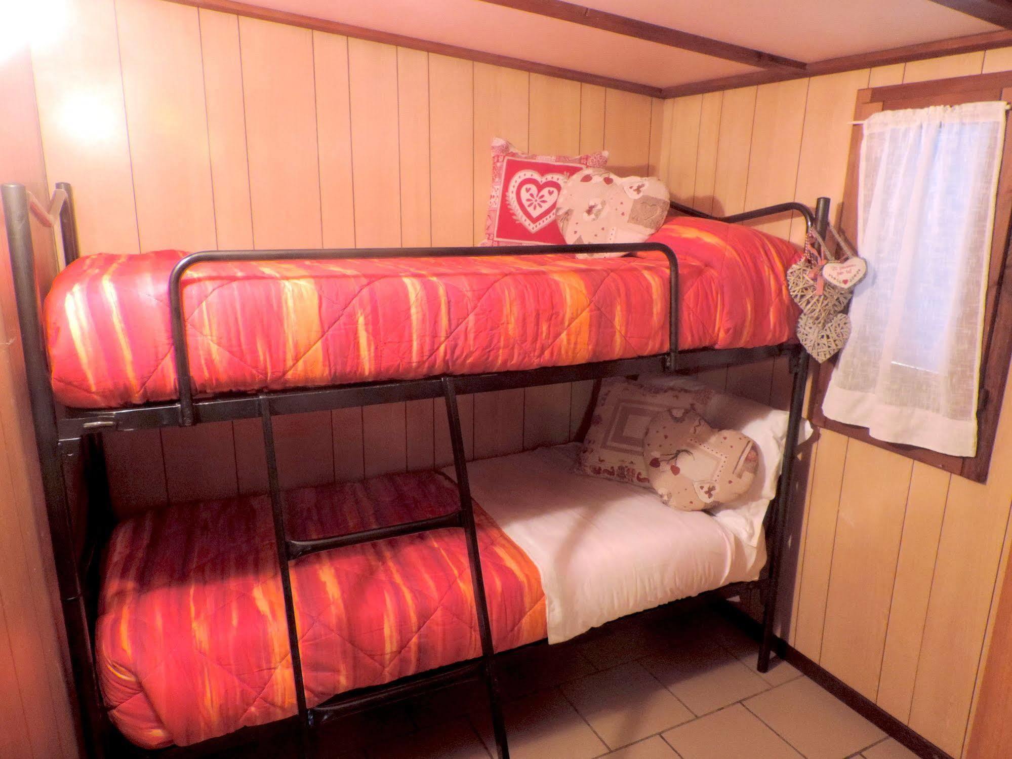 Villaggio Turistico Camping Cervino Antey-Saint-André Exteriör bild