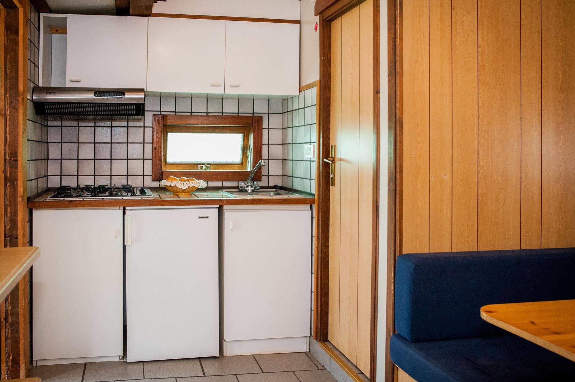 Villaggio Turistico Camping Cervino Antey-Saint-André Exteriör bild